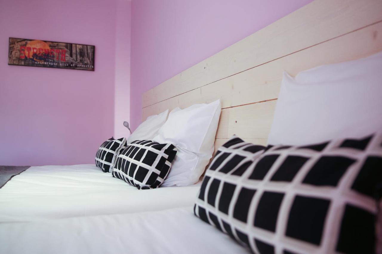 Hotel La Couronne มาร์ม็องด์ ภายนอก รูปภาพ