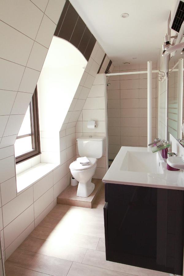 Hotel La Couronne มาร์ม็องด์ ภายนอก รูปภาพ