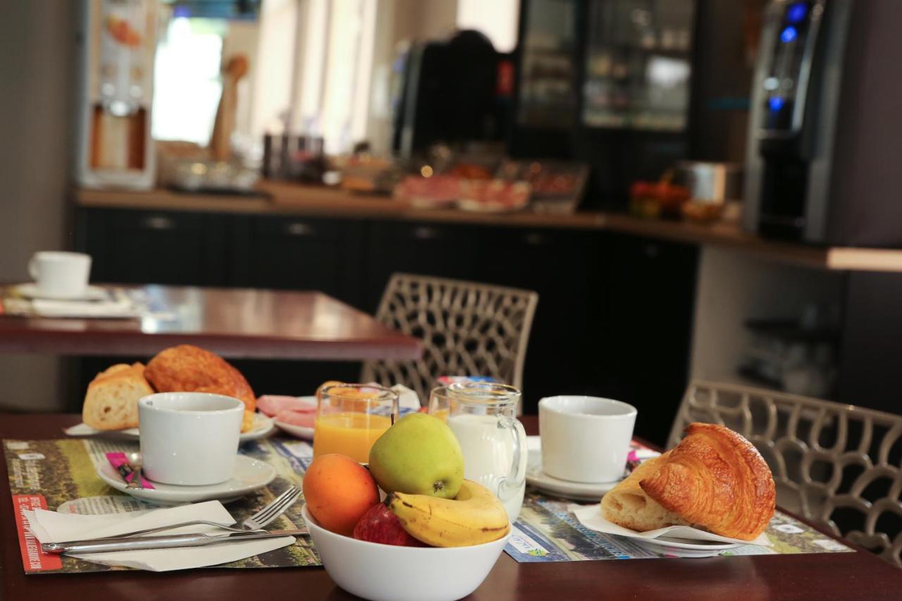 Hotel La Couronne มาร์ม็องด์ ภายนอก รูปภาพ
