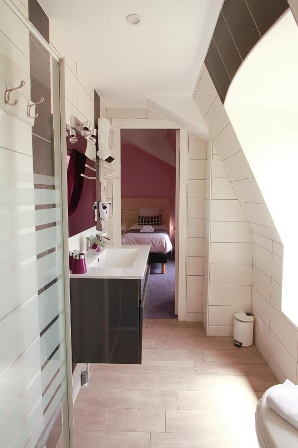 Hotel La Couronne มาร์ม็องด์ ภายนอก รูปภาพ