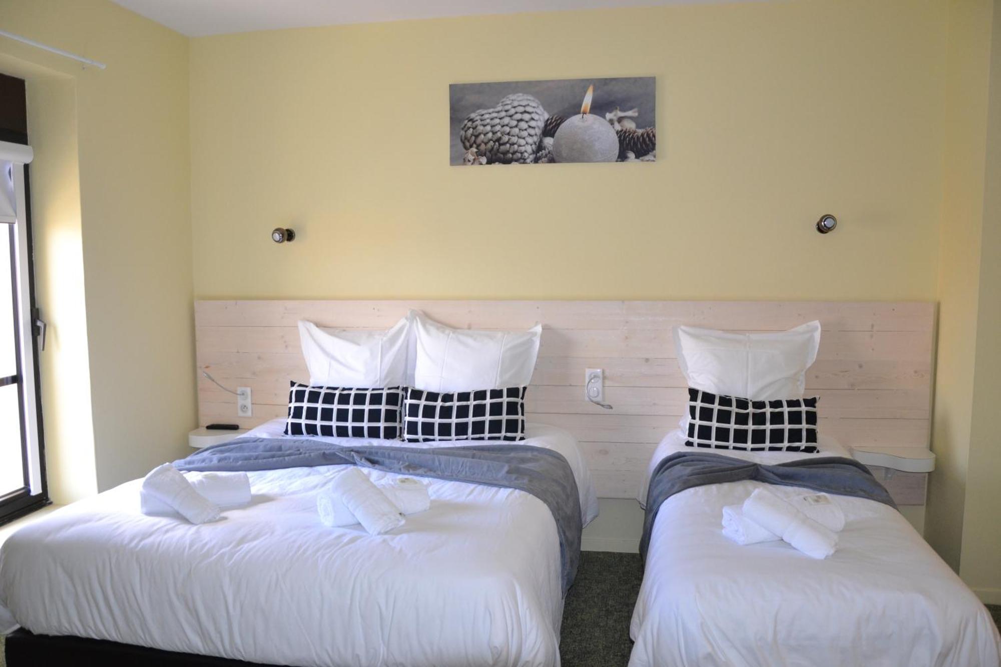 Hotel La Couronne มาร์ม็องด์ ภายนอก รูปภาพ